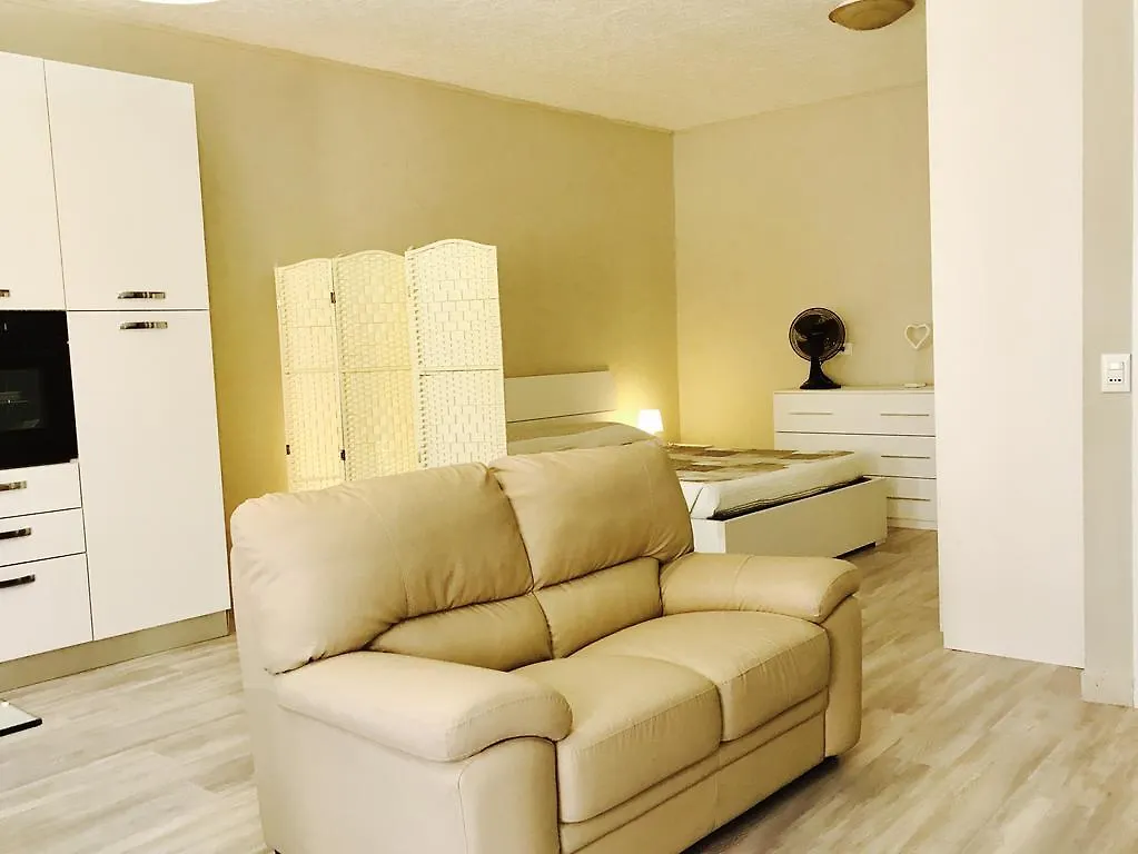 Lady B Apartments Desenzano del Garda